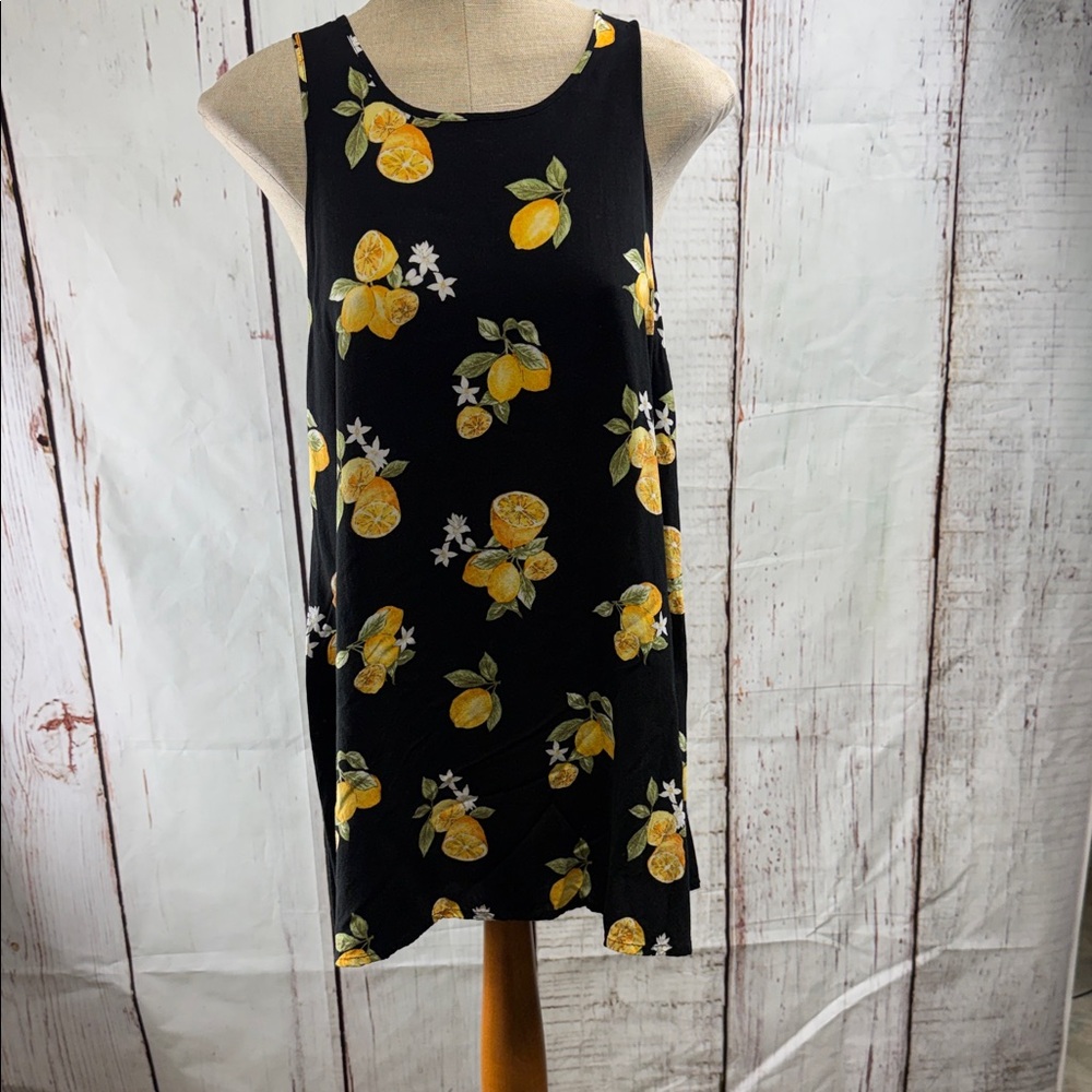 Black Sleeveless Dress